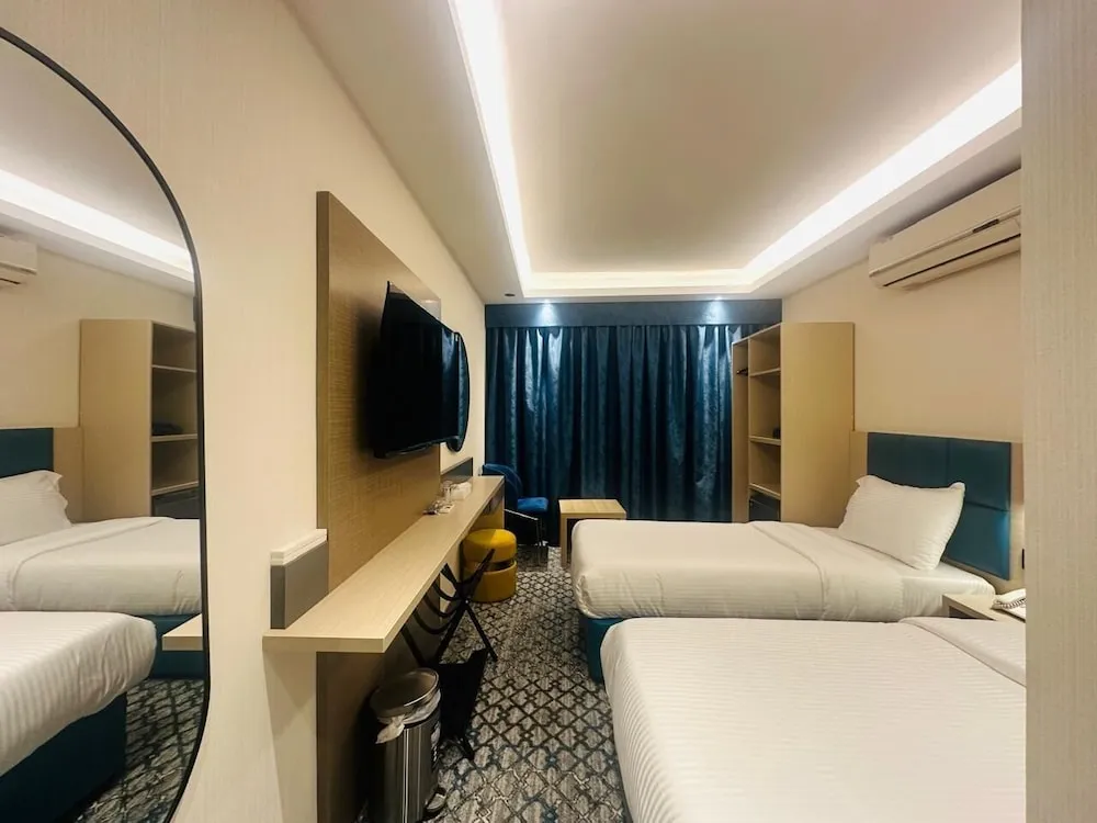 Family Üç Kişilik Oda, Şehir Manzaralı