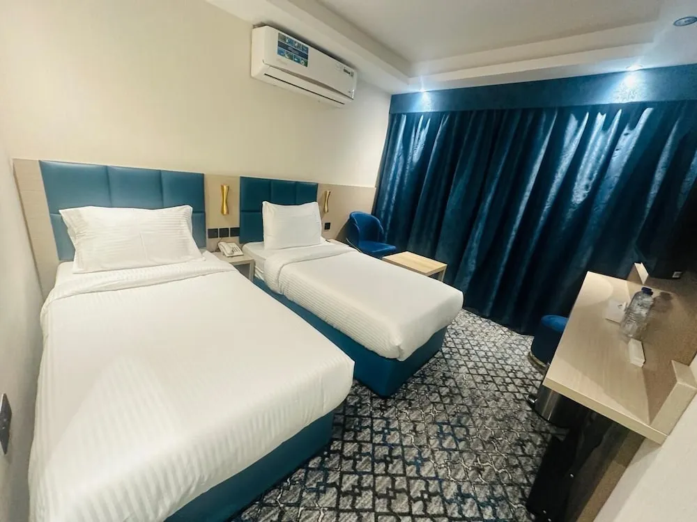 Standard Tek Büyük veya İki Ayrı Yataklı Oda