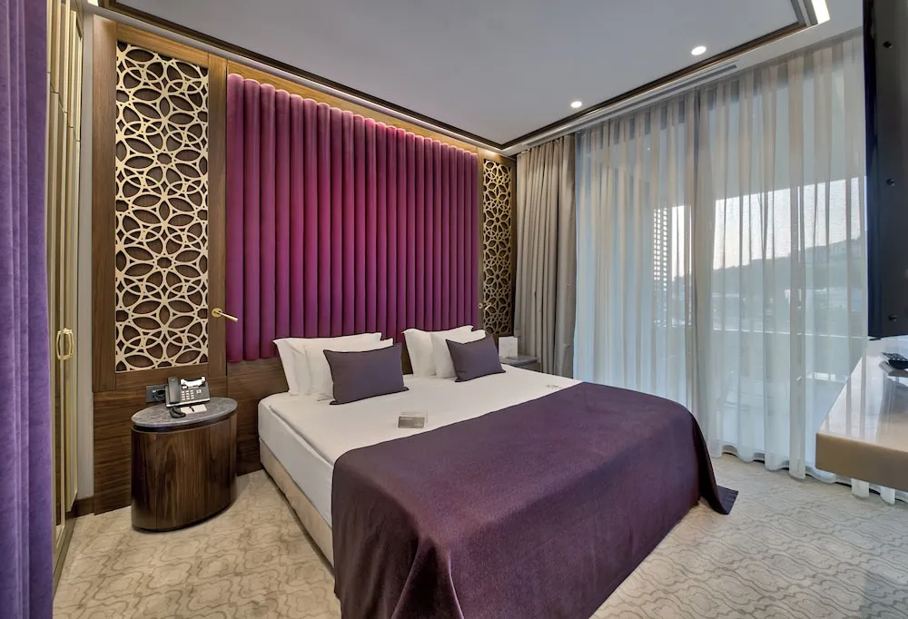 Honeymoon Süit, 1 En Büyük (King) Boy Yatak, Sigara İçilmez, Şehir Manzaralı