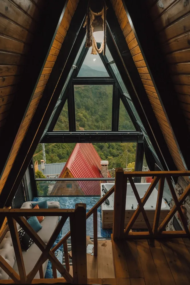 Jakuzili Somineli Suite Bungalov-6