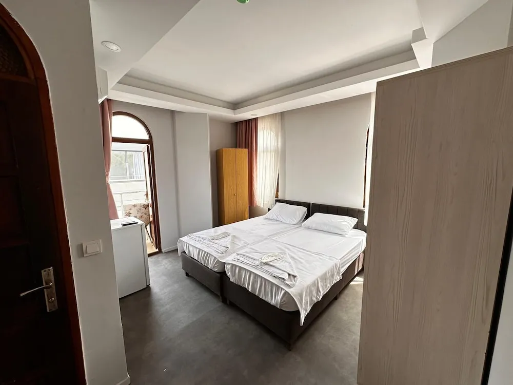 Classic Oda, Balkon, Kısmi Deniz Manzaralı