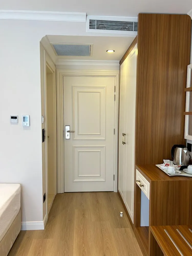 Tek Kişilik Oda, 1 Tek Kişilik Yatak, Şehir Manzaralı