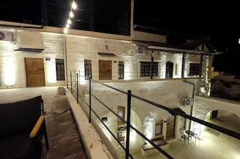 Arkeles Suites