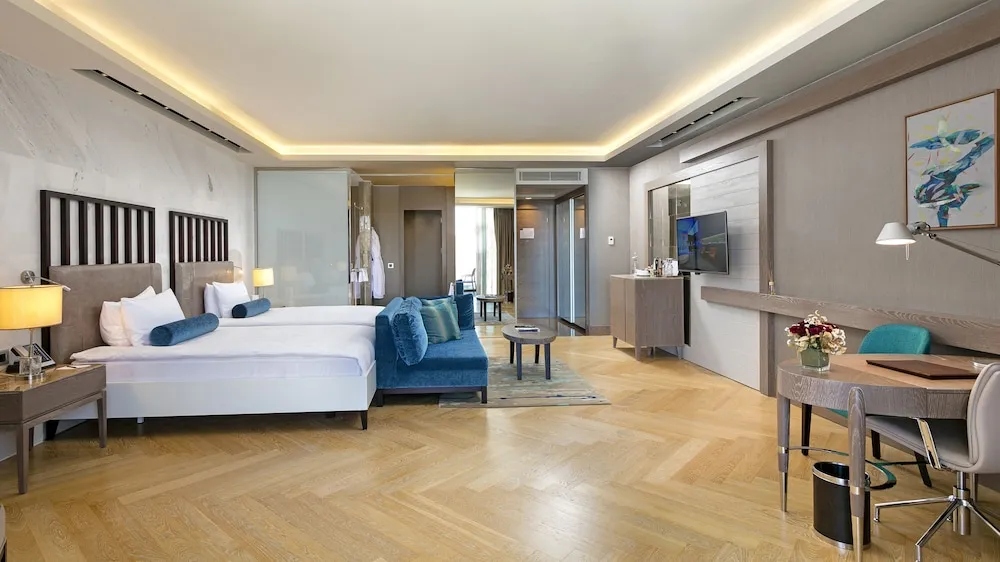 Deluxe Twin Room with Sea View