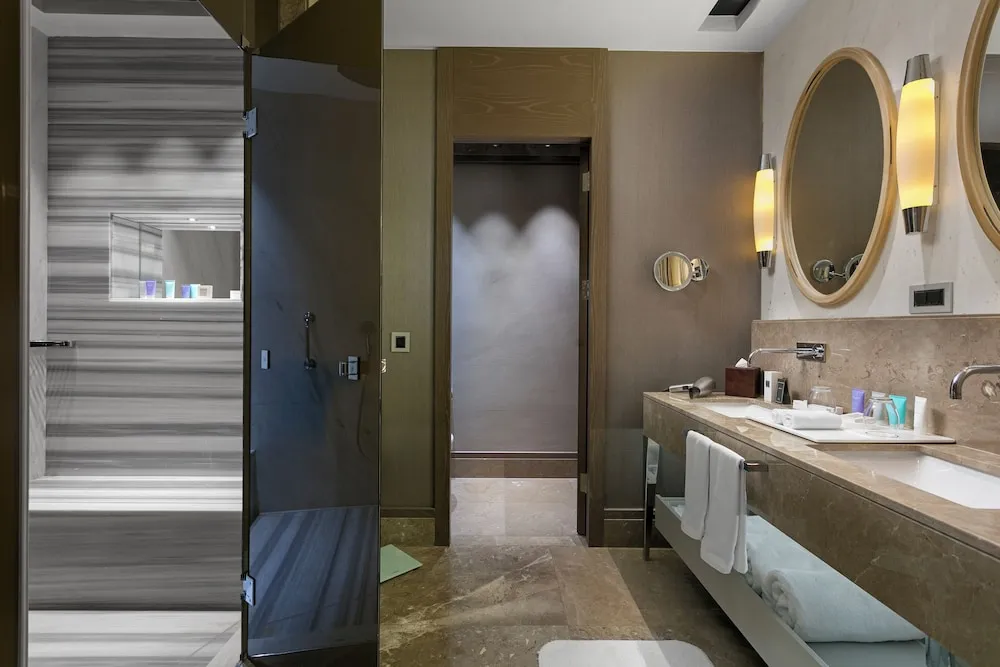 Executive Two Bedroom Suite
