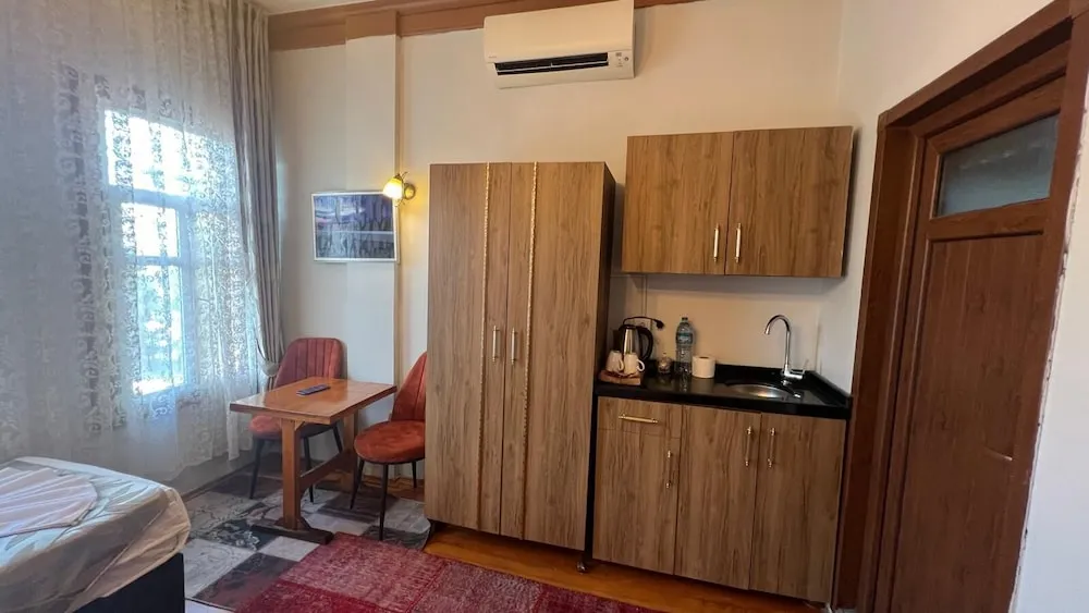 Standard Üç Kişilik Oda, Şehir Manzaralı