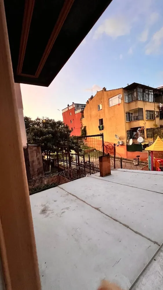 Economy Tek Büyük Yataklı Oda, 1 Büyük (Queen) Boy Yatak, Özel Banyo, Şehir Manzaralı