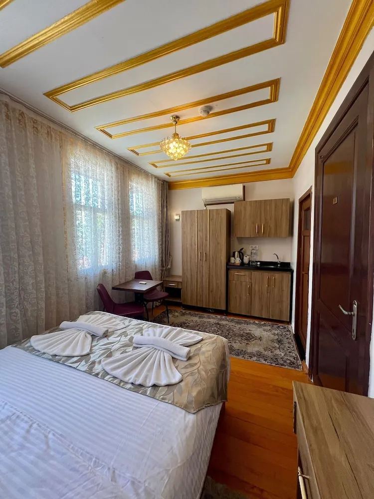 Economy Tek Büyük Yataklı Oda, 1 Büyük (Queen) Boy Yatak, Özel Banyo, Şehir Manzaralı
