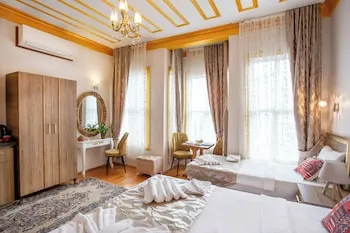 April Story Apart Hotel