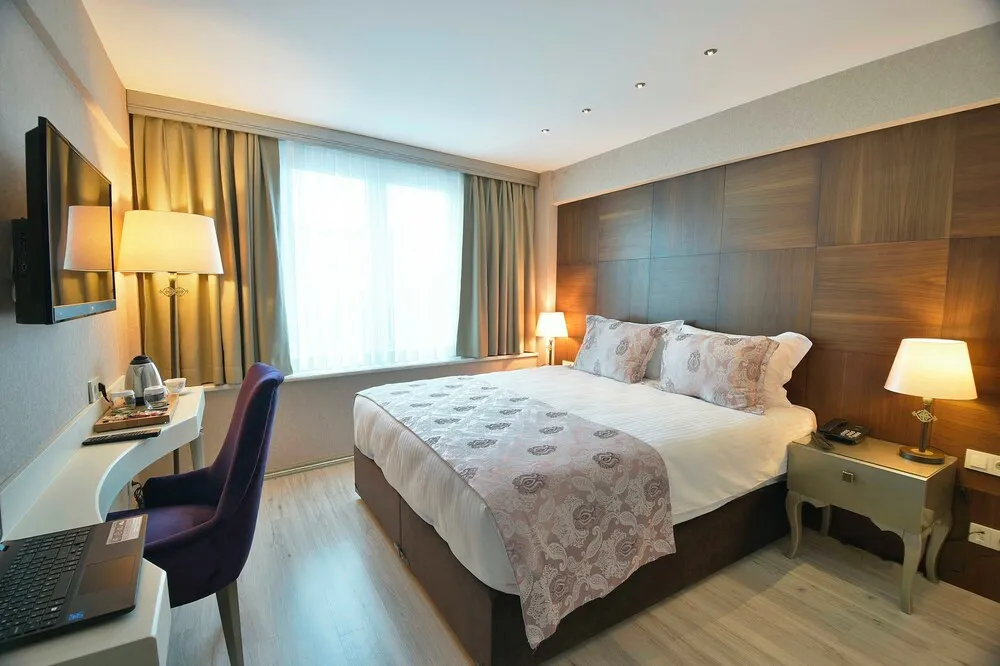 Deluxe Tek Büyük Yataklı Oda, Şehir Manzaralı