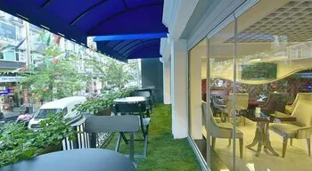 Hotel Adamel City
