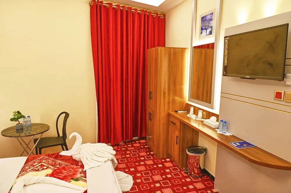 Standard Tek Büyük Yataklı Oda, Şehir Manzaralı