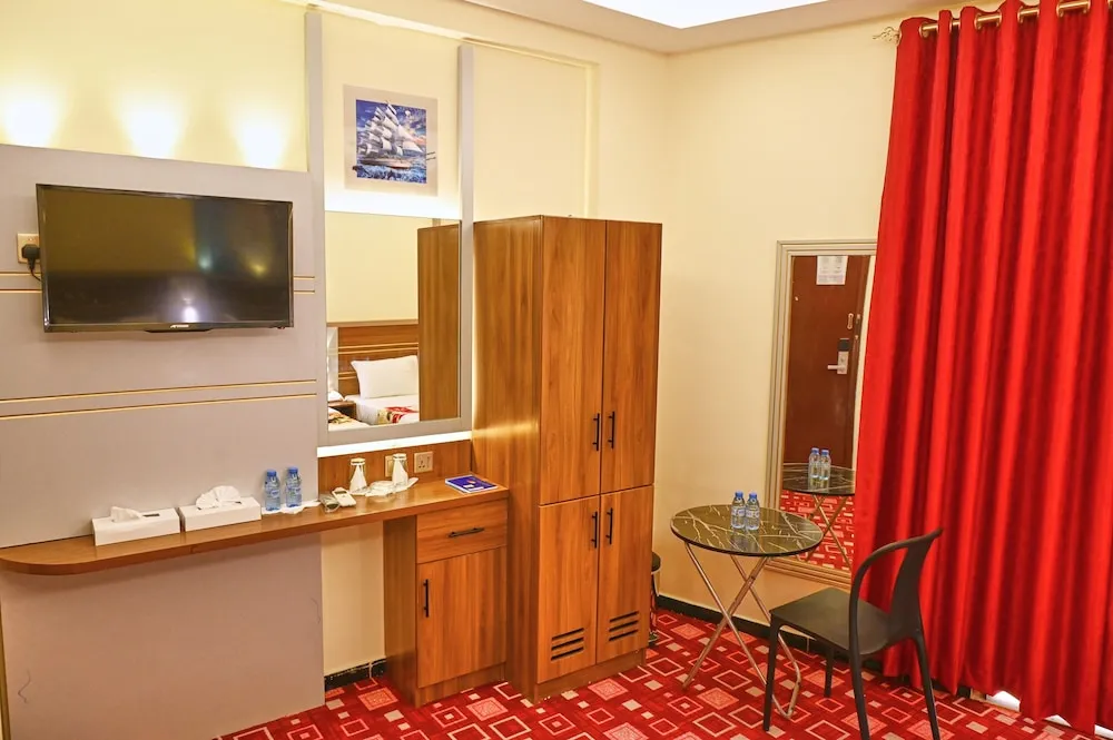 Standard Üç Kişilik Oda, Şehir Manzaralı