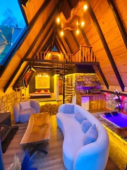 İnoravadi Bungalov