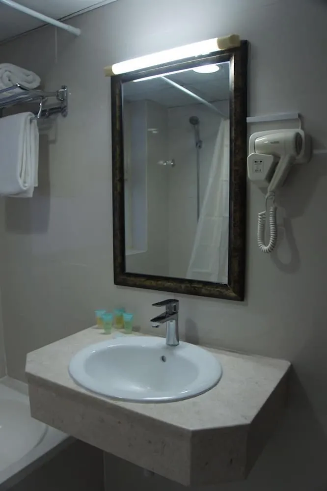 City İki Ayrı Yataklı Oda