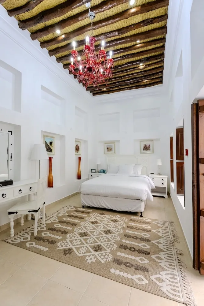 Luxury Süit, 2 Büyük (Queen) Boy Yatak, Sıcak Su Küveti