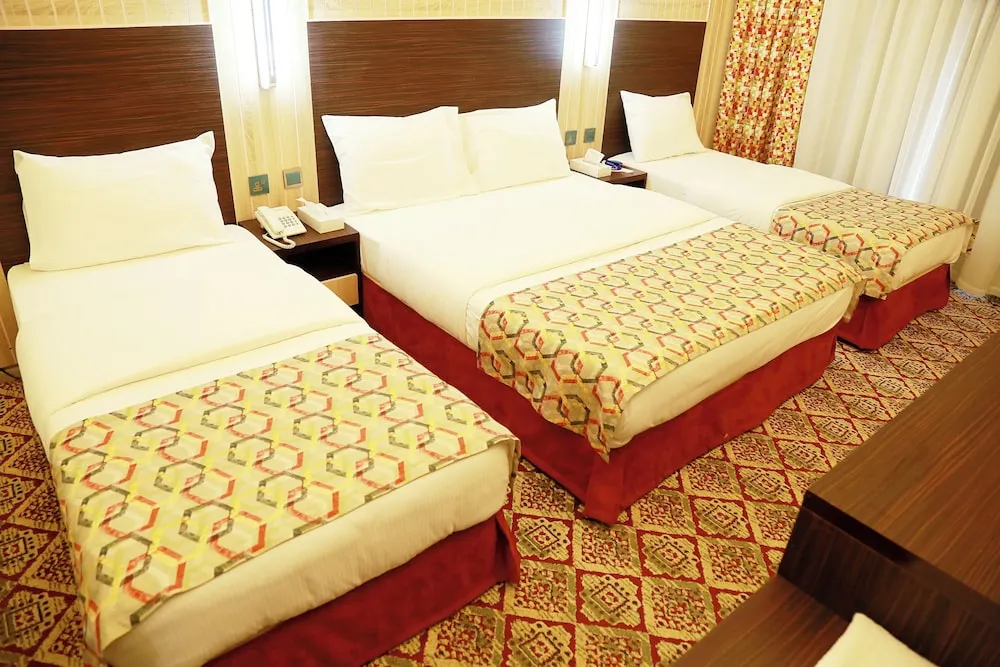 Standard Dört Kişilik Oda