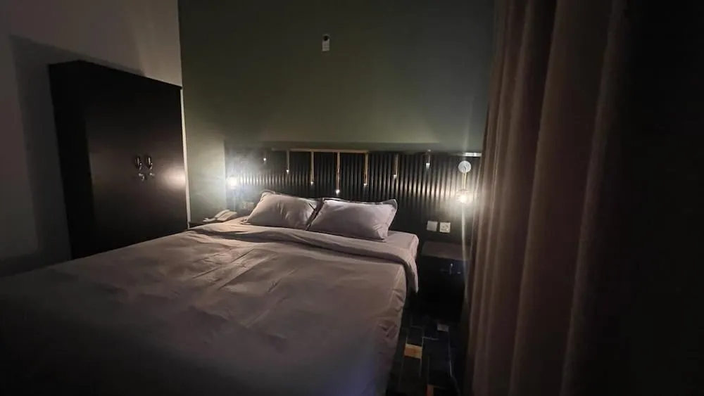 Standard Tek Büyük Yataklı Oda, 1 En Büyük (King) Boy Yatak, Sigara İçilmez, Şehir Manzaralı