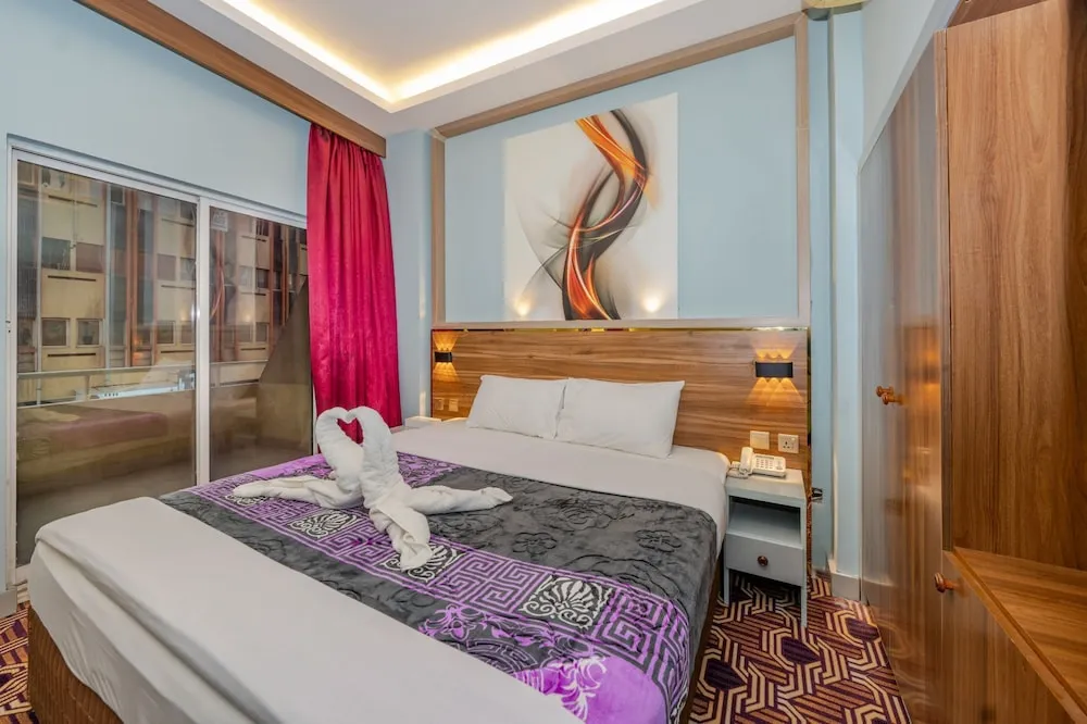 Standard Tek Büyük Yataklı Oda