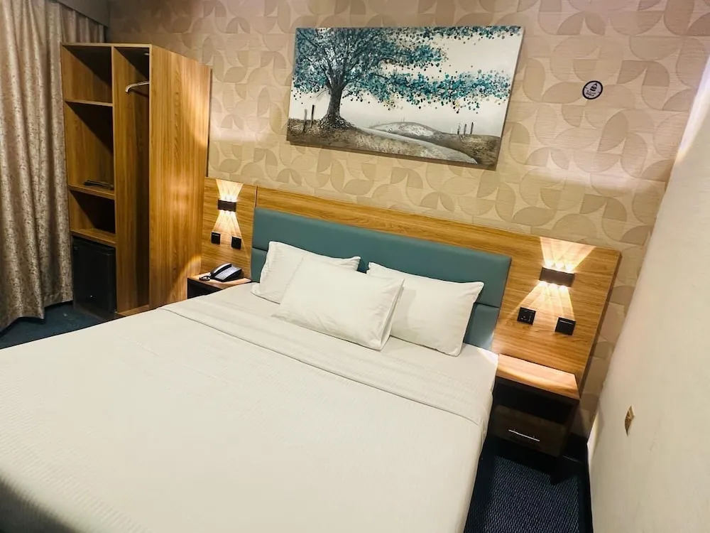 Standard Tek Büyük veya İki Ayrı Yataklı Oda