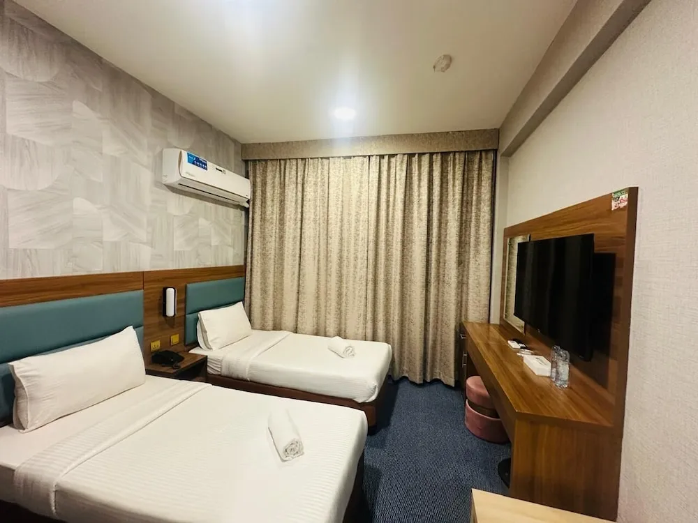 Family Üç Kişilik Oda