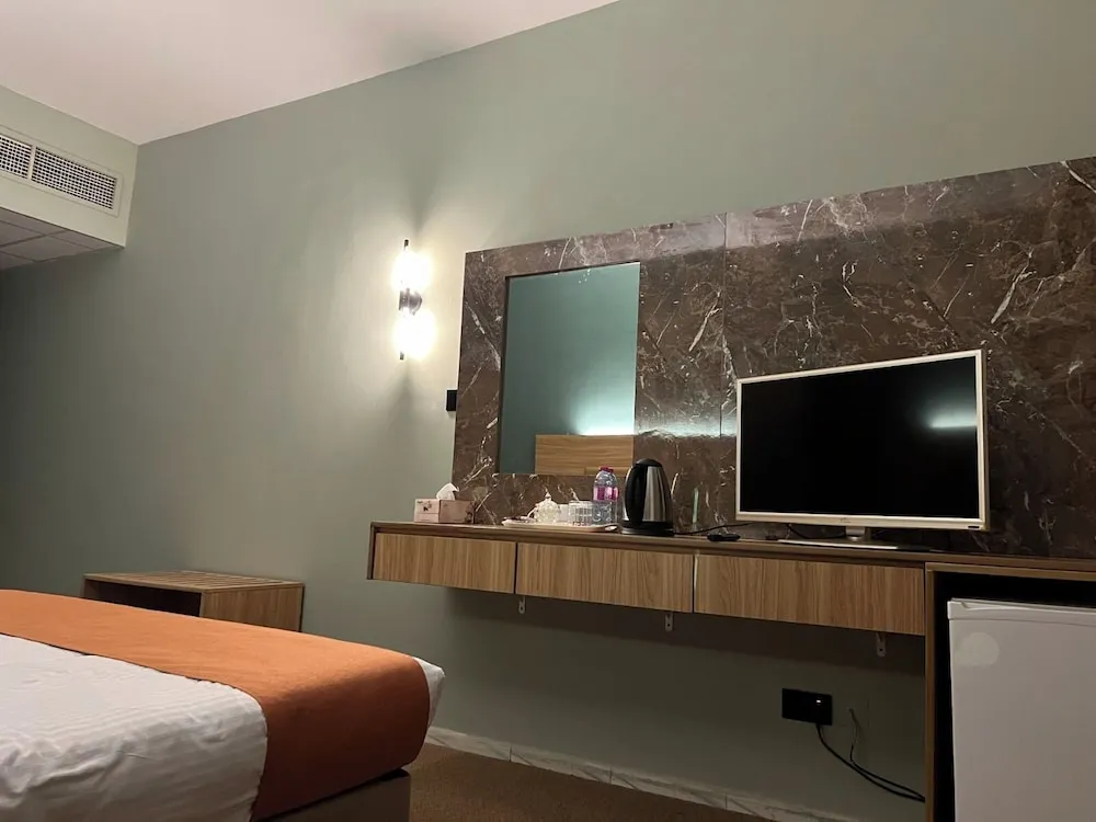 Deluxe Tek Kişilik Oda, Balkon, Şehir Manzaralı