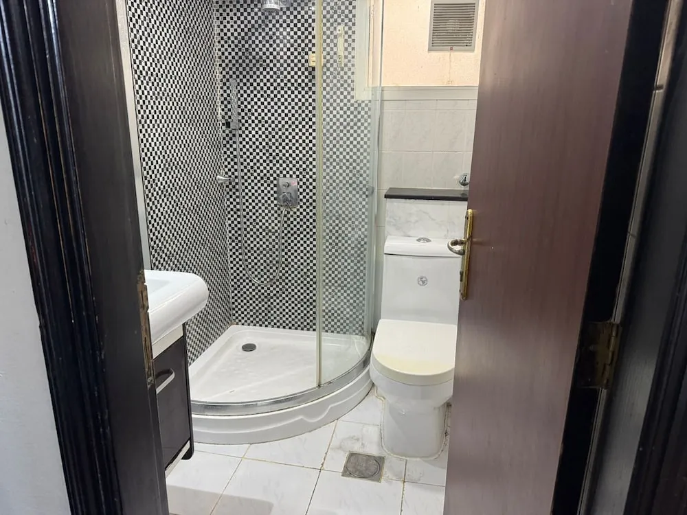 Basic Tek Büyük Yataklı Oda