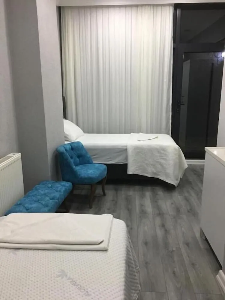 Basic İki Ayrı Yataklı Oda