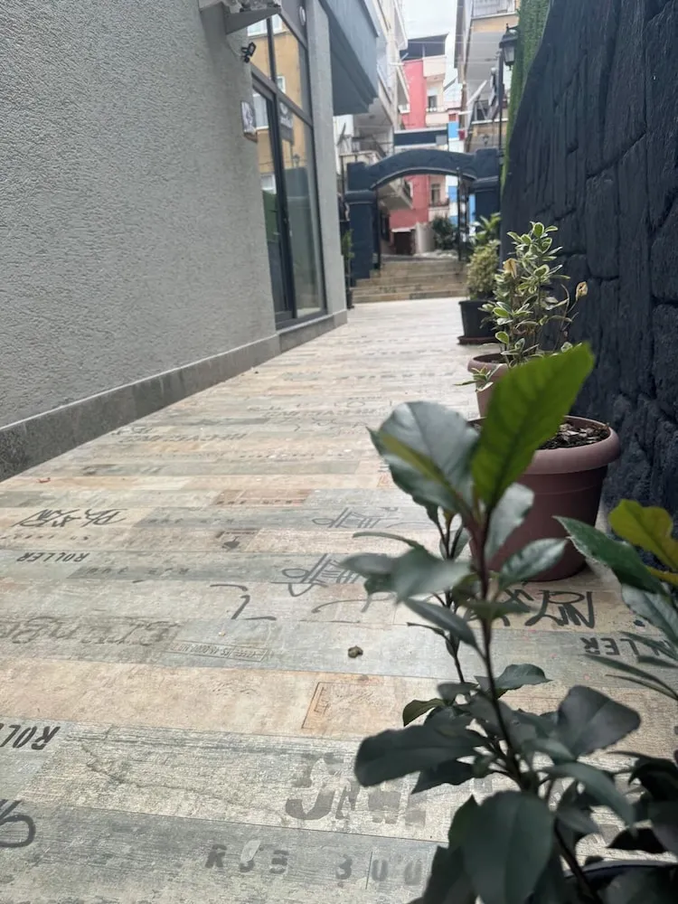 Basic İki Ayrı Yataklı Oda