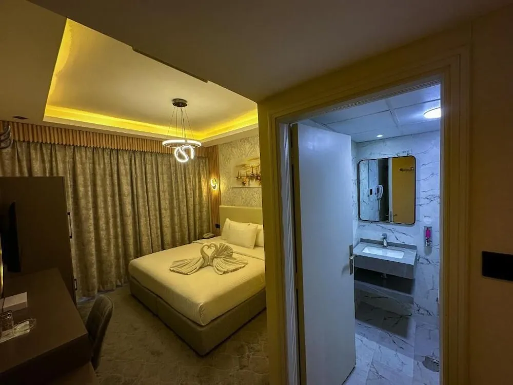 Standard Tek Büyük Yataklı Oda