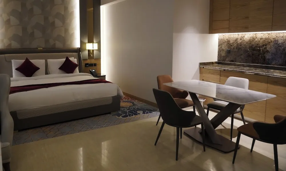 Deluxe Tek Büyük Yataklı Oda, Şehir Manzaralı