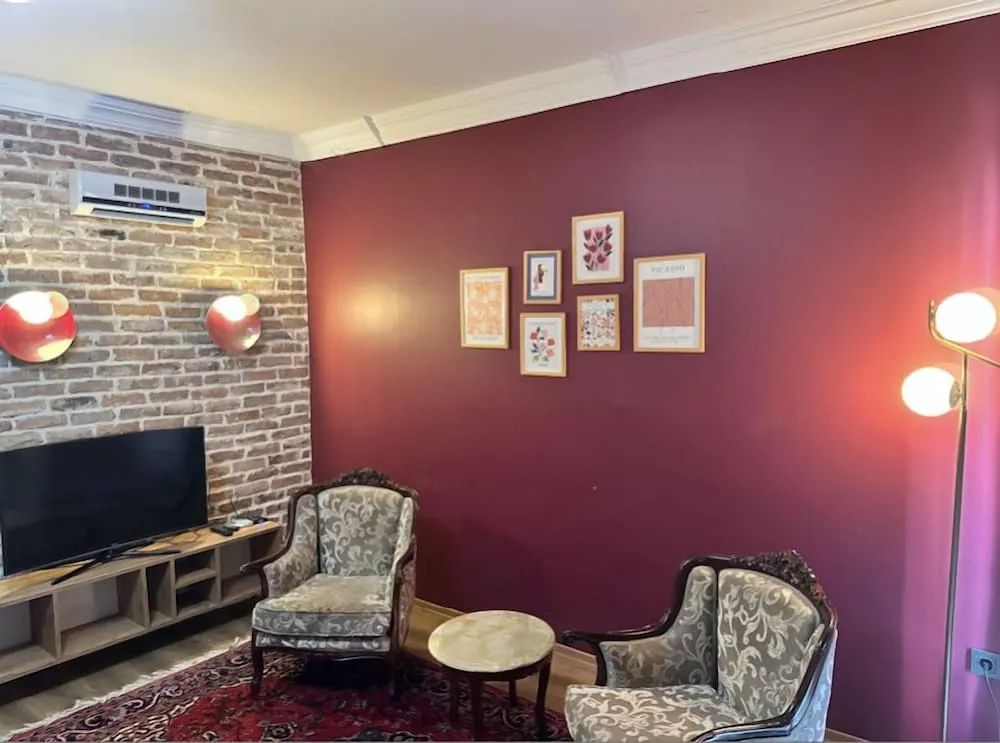 Superior Suite Annex Building