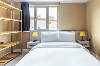 K-K Suites & Apartments