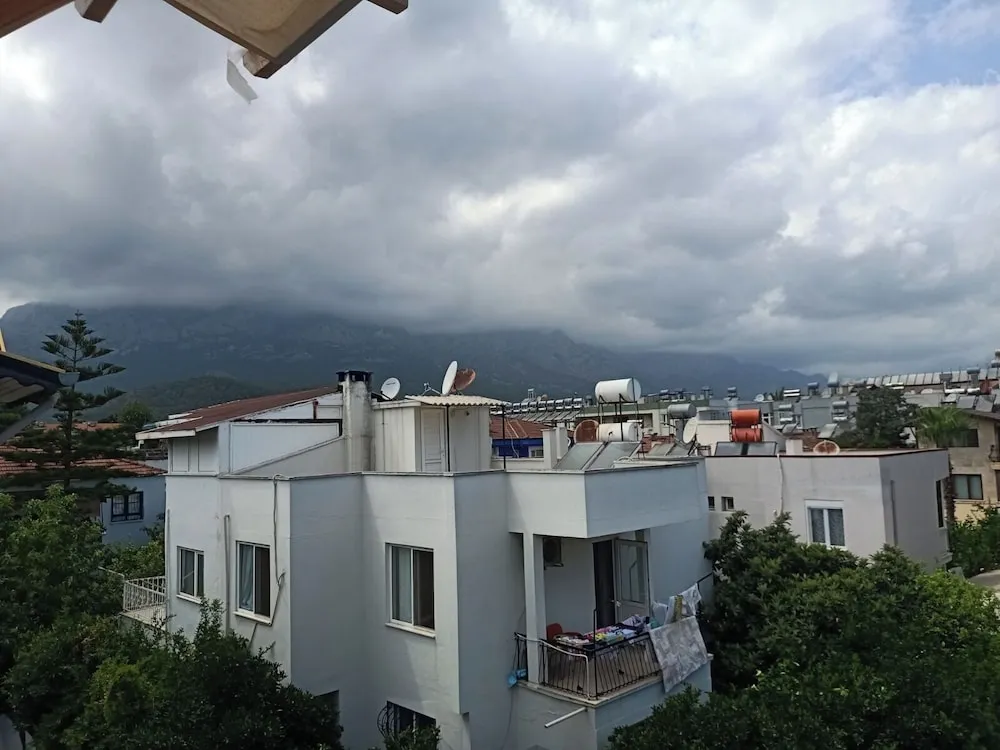 Apart Daire, Dağ Manzaralı