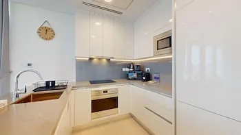 Primestay - Canal Front Residences