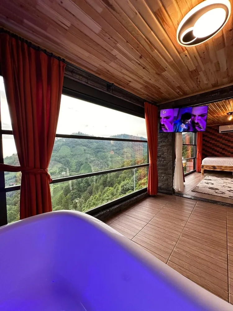 Family Bungalov, Deniz Manzaralı