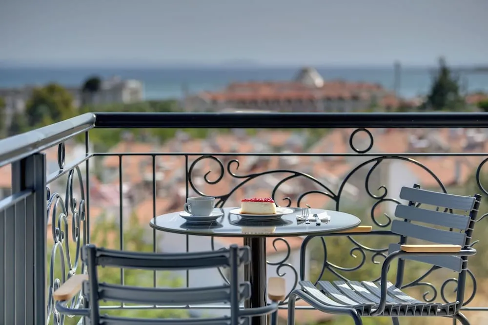 Grand Süit, Balkon, Deniz Manzaralı