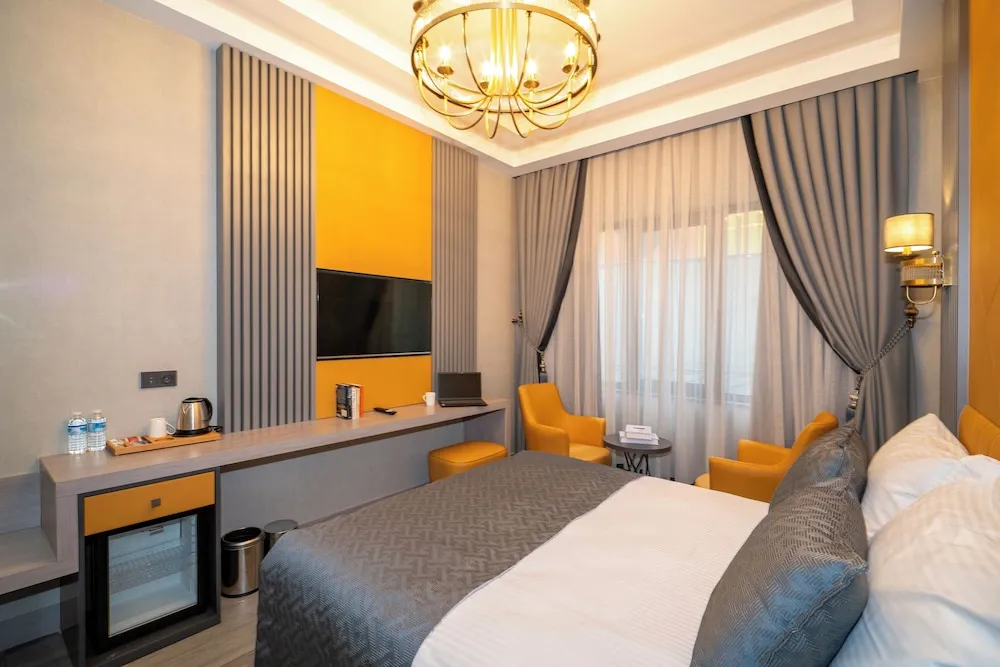Deluxe Tek Büyük Yataklı Oda