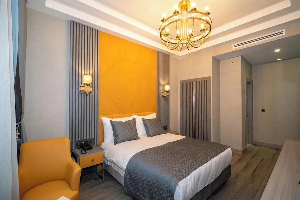 Deluxe Tek Büyük Yataklı Oda