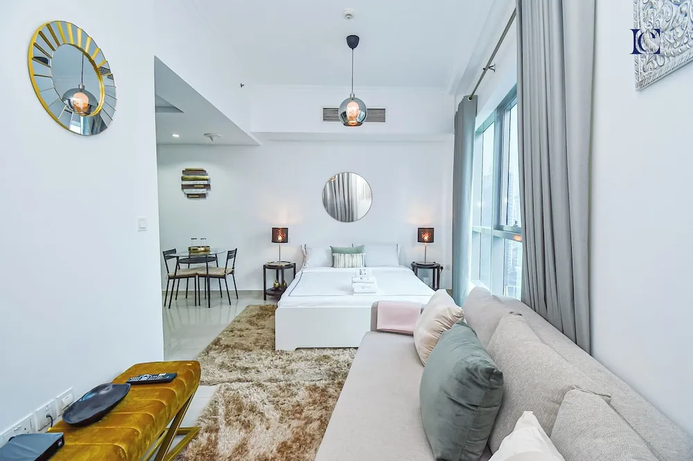 Standard Stüdyo, Marina Manzaralı, Denize Sıfır