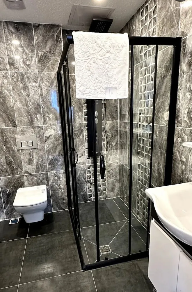 Standard Tek Büyük Yataklı Oda, 1 Büyük (Queen) Boy Yatak, Sigara İçilmez, Özel Banyo