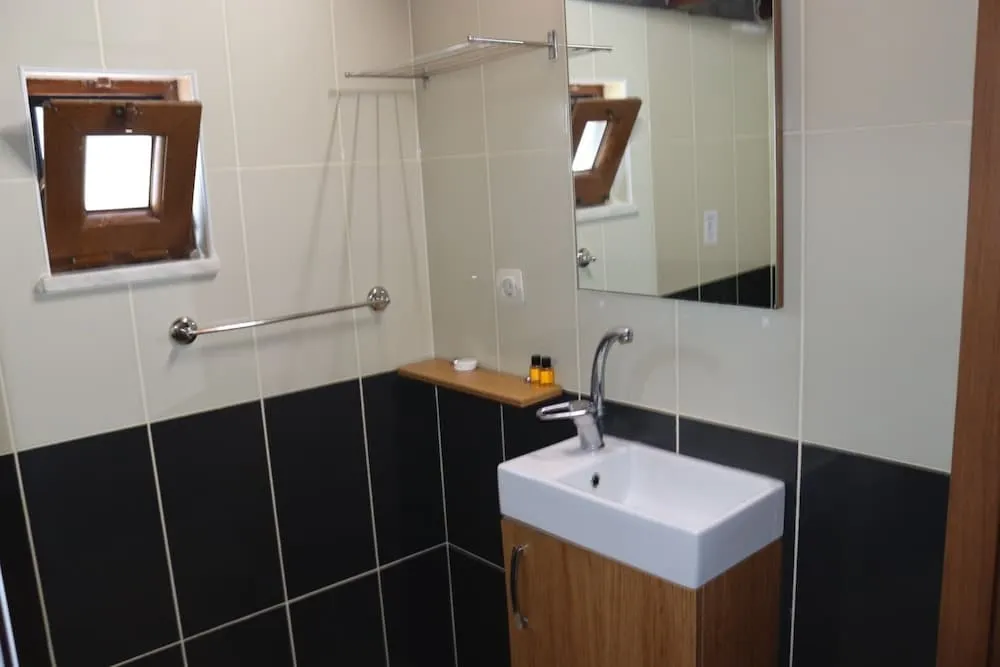 Classic Tek Büyük Yataklı Oda, Özel Banyo