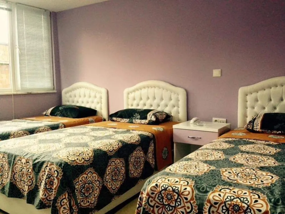 Dört Kişilik Oda, Şehir Manzaralı