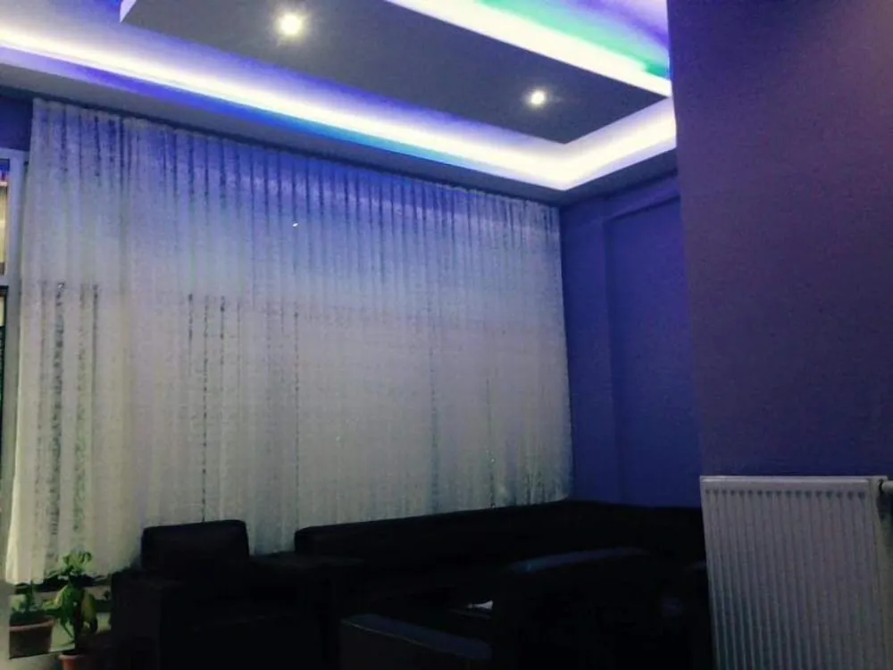 Dört Kişilik Oda, Şehir Manzaralı