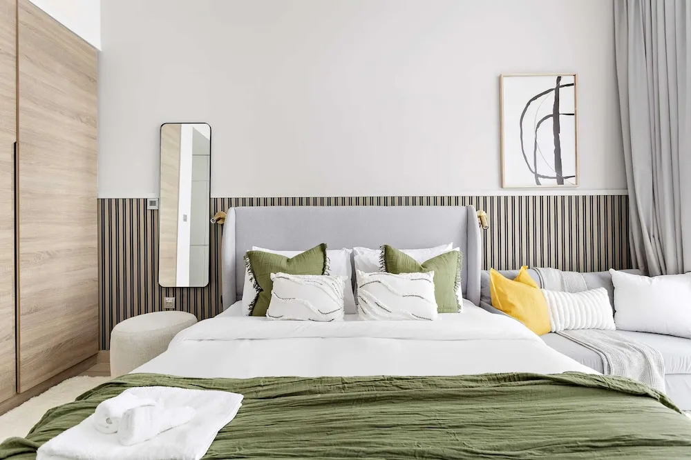 Exclusive Stüdyo, 1 En Büyük (King) Boy Yatak ve Çekyat