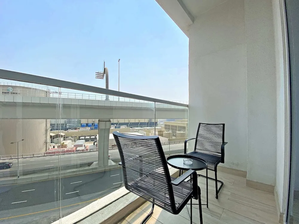 Exclusive Stüdyo, 1 En Büyük (King) Boy Yatak ve Çekyat