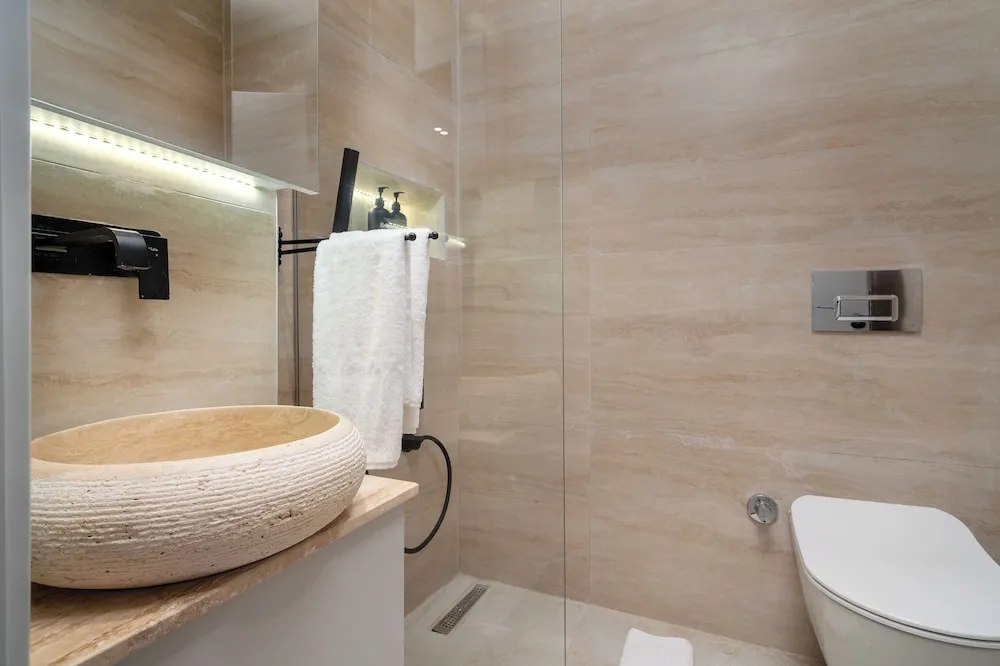 Junior Tek Büyük Yataklı Oda