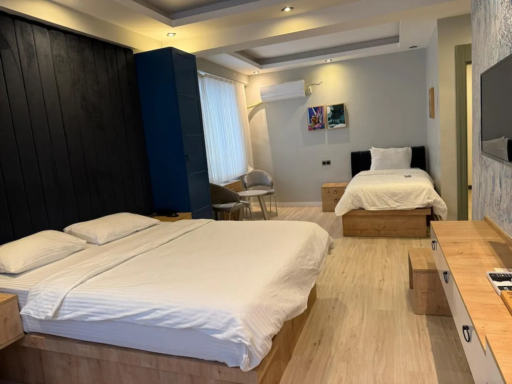 Family Üç Kişilik Oda