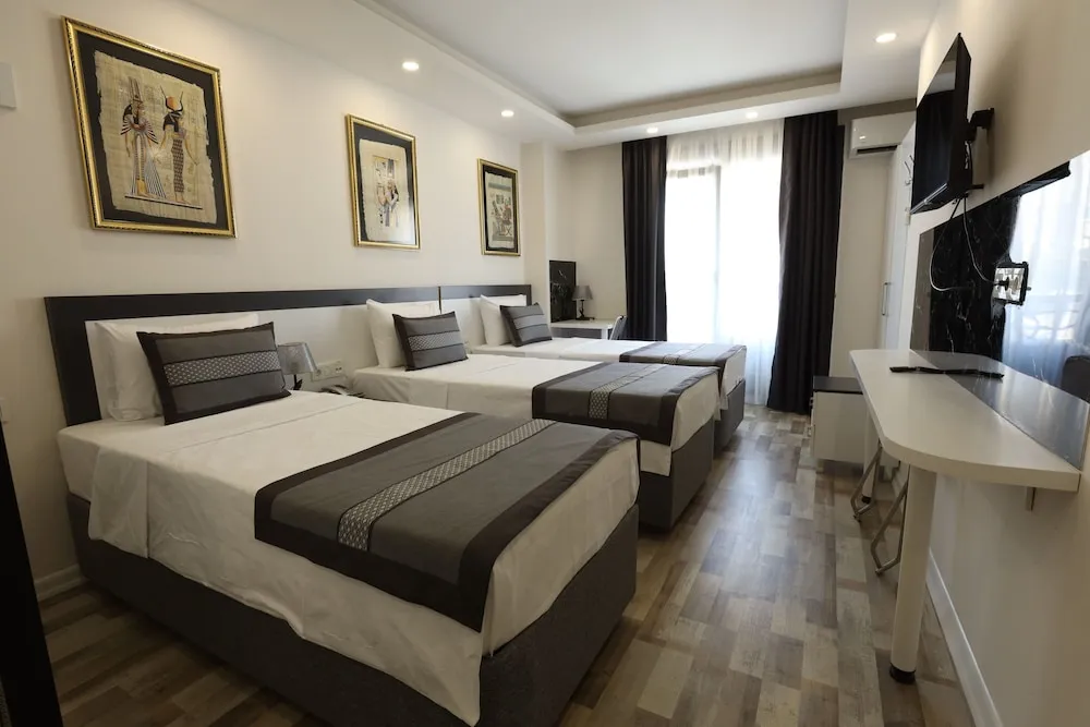 Standard Üç Kişilik Oda