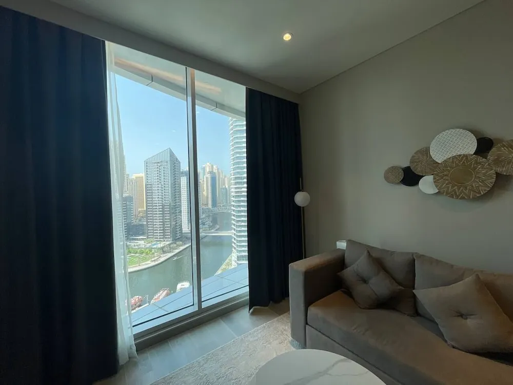 Elite Apart Daire, Marina Manzaralı